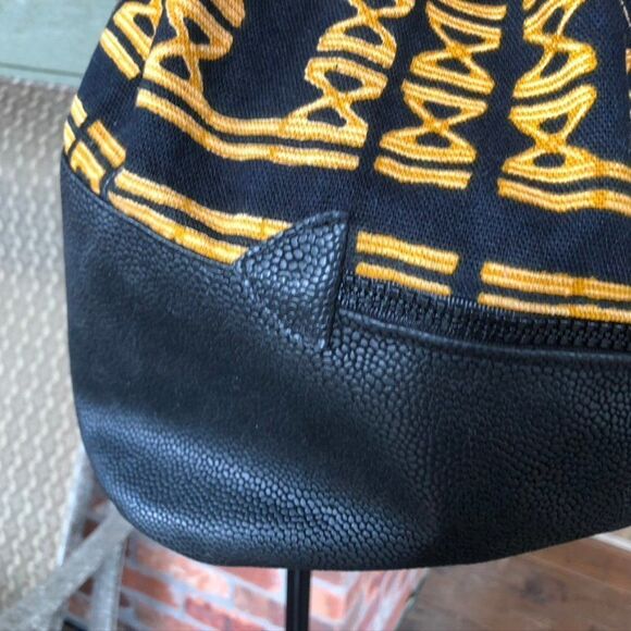 Unique Afriland Inc Leather Bottom Bold Geo Design main image 7